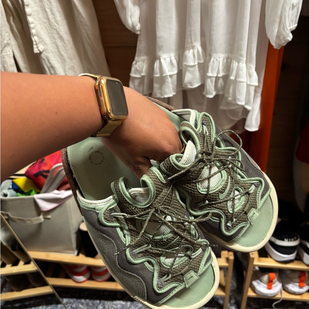 Nike Women's Slides in Green and Gray